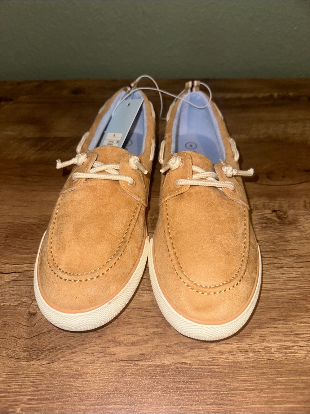 Cat & Jack youth shoes size 4. NWT! - Picture 4 of 4
